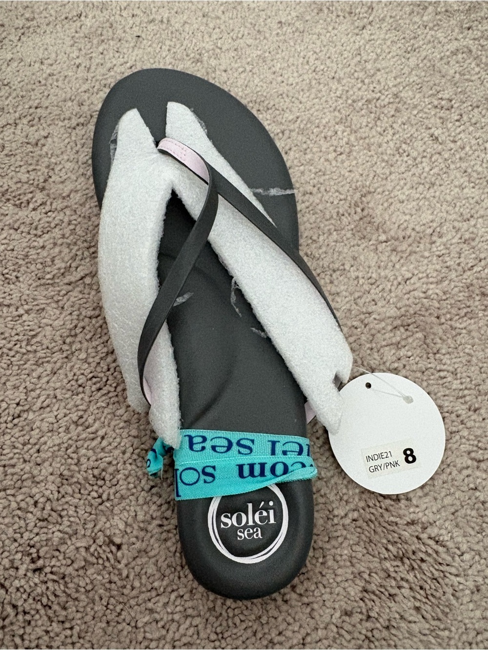 Women’s solei sea Gray and Pink Flip Flops - Size 8